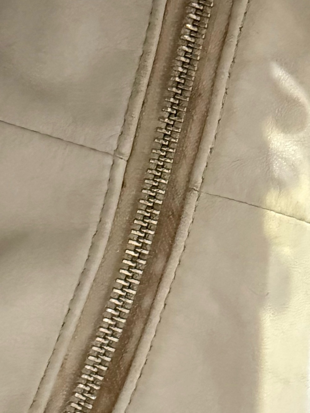 Coach Kristin Ivory Hobo Leather Bag with Stainless Steel Hardware - Picture 9 of 9